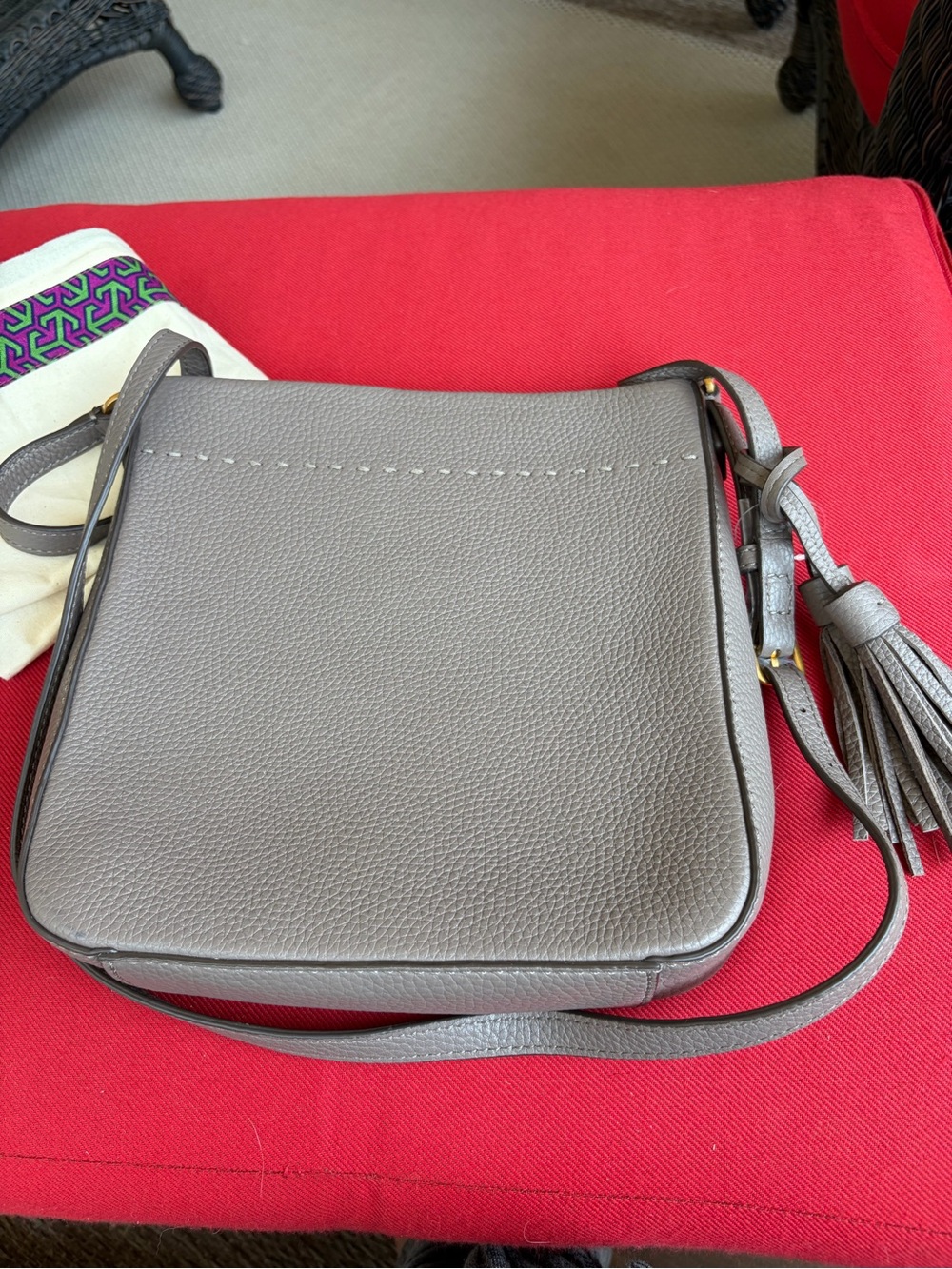Tory Burch McGraw Leather Crossbody Bag - Picture 2 of 3